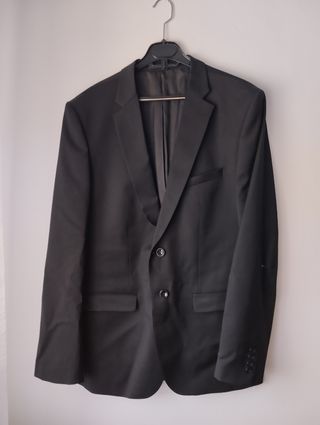 Traje de hombre negro