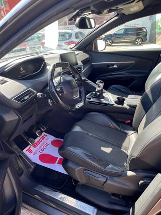 Peugeot 5008 2017