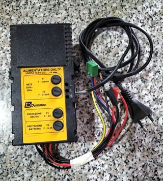 Alimentatore Domotec DAL01 13.8V