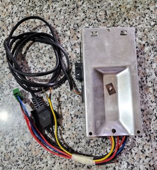 Alimentatore Domotec DAL01 13.8V