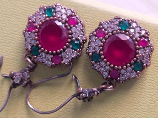 Pendientes Plata con Piedras Rojas y Verdes
