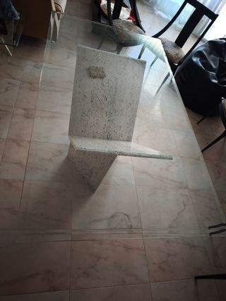 Mesa de comedor de cristal y piedra