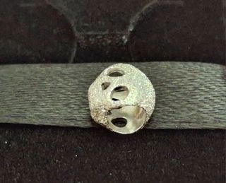 Charm mini plata de ley calavera textura pandora