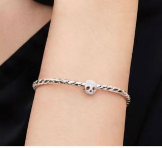 Charm mini plata de ley calavera textura pandora