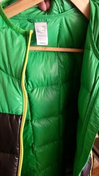 Plumífero Quechua Unisex Negro y Verde