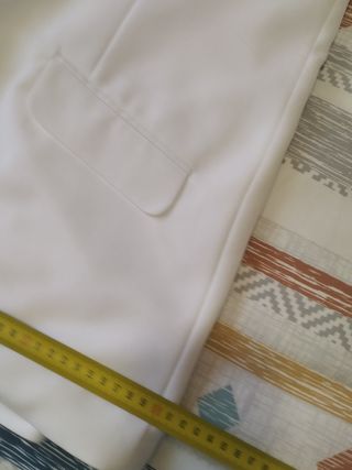 Americana o blazer de mujer blanca