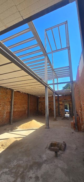 Casa 2 plantas + azotea en Sevilla