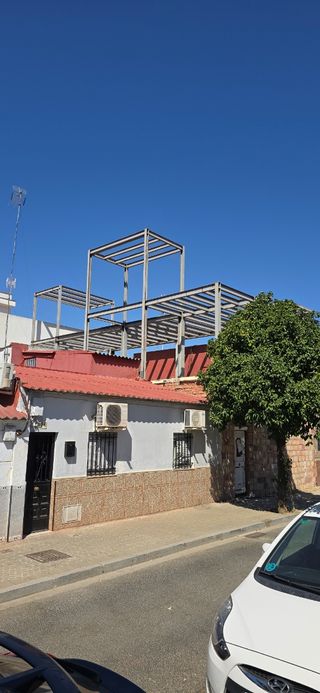 Casa 2 plantas + azotea en Sevilla