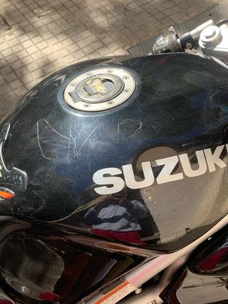 Suzuki SV650s 1999 A2