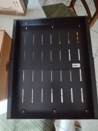 Cassetto estraibile regolabile