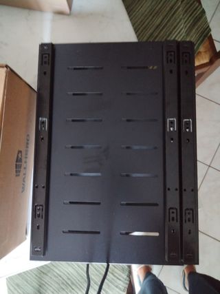 Cassetto estraibile regolabile