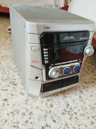 Cadena de música LG LM-M140