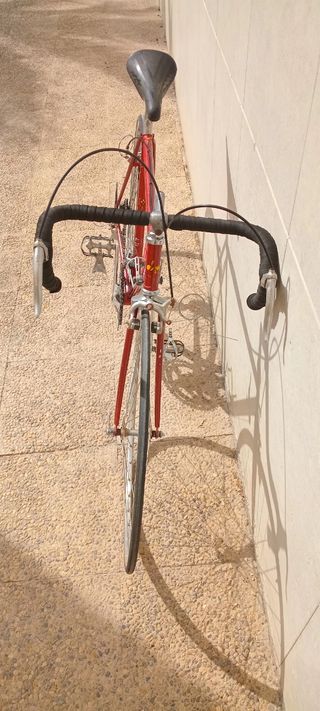 Bicicleta Vintage Colnago Roja