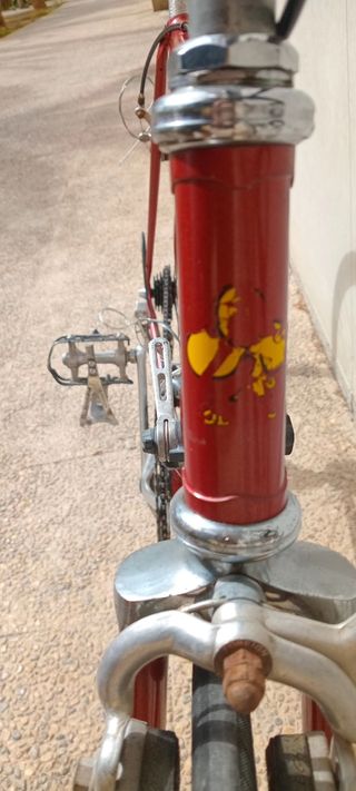 Bicicleta Vintage Colnago Roja