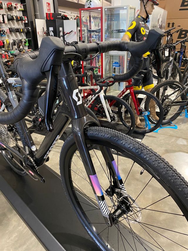 SCOTT ADDICT GRAVEL 30 CARBON TLF: 954370589