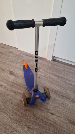 Patinete 3 Ruedas Niño marca Micro Azul