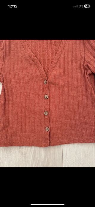 Mango cárdigan rojo botones talla XS