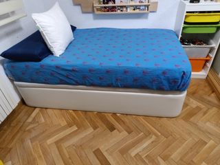 Cama canapé 105x180 
y colchón como nuevo poco uso