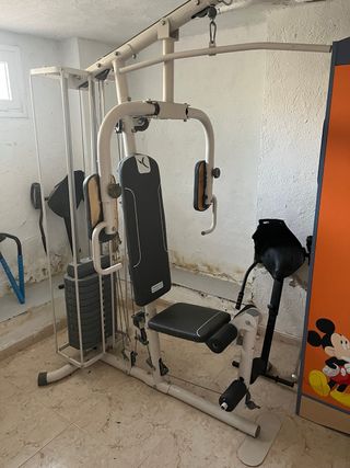 Máquina de gimnasio multifunción