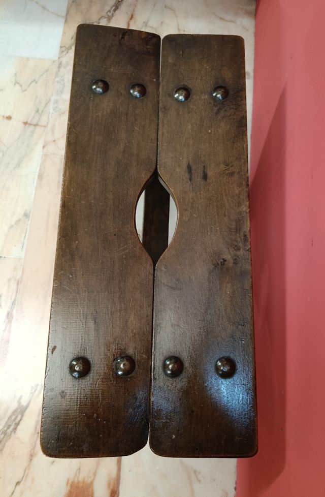 2 vecchie panche in legno