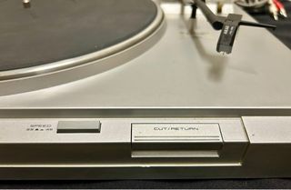 Giradiscos Akai AP-A1 Semi-Automático