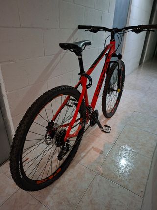 Bicicleta de Montaña Orbea Roja
