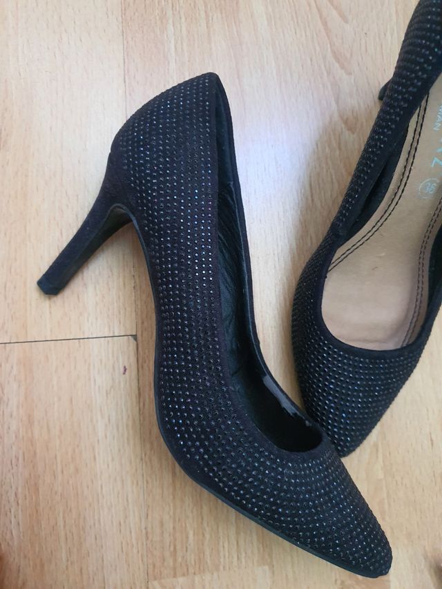 Zapatos de tacón negros talla 36