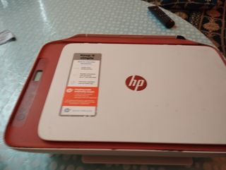 Impresora HP Roja y Blanca