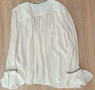 Blusa Zara Blanca con Detalles