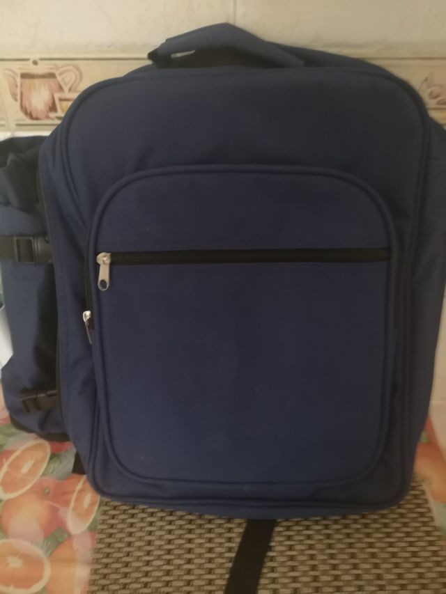 Mochila nevera azul para campo