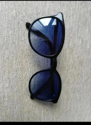 Gafas de sol negras