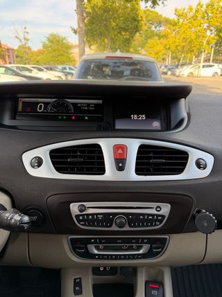Renault Grand Scenic 2011 Bose Edition 7 plazas