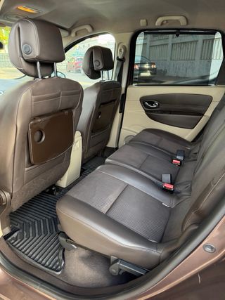 Renault Grand Scenic 2011 Bose Edition 7 plazas