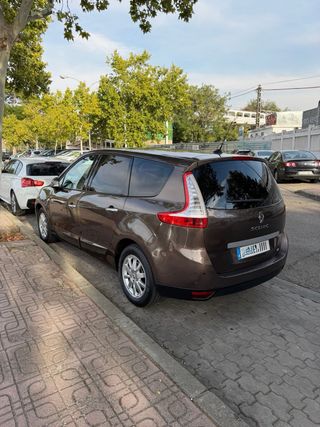 Renault Grand Scenic 2011 Bose Edition 7 plazas