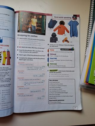 INFLUENCE TODAY 1 Student's book: libro de text...