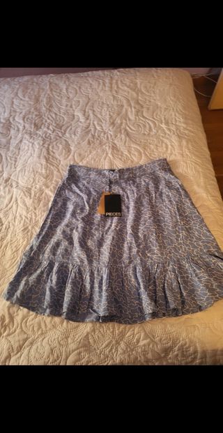 Falda Pieces azul con etiqueta Talla M