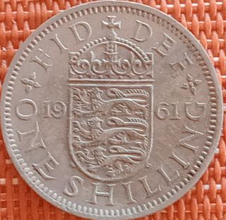 1- 10 monedas: 6 Reino Unido y 4 varias