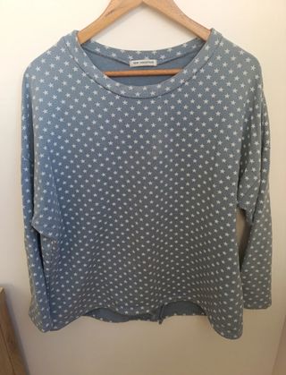 Sudadera azul con estrellas New Collection