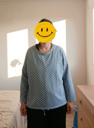 Sudadera azul con estrellas New Collection