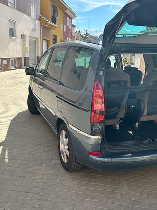 Peugeot 807 automático 163cv todos los extras