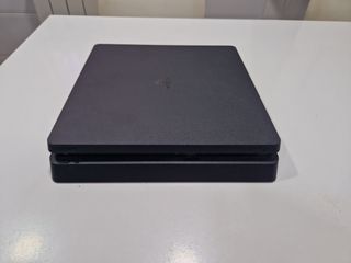 Consola PS4 Slim 1TB Negra,Con 2 mandos y 7 juegos