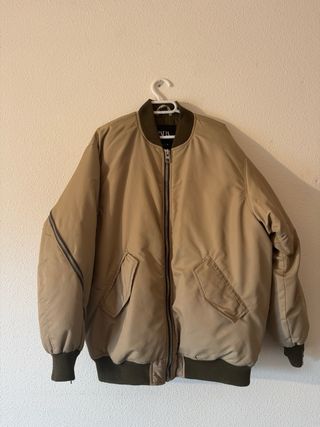 Chaqueta Bomber Zara Impermeable Beige
