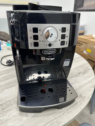 Cafetera DeLonghi Magnifica S
