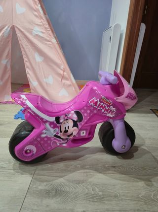 Moto correpasillos Minnie Mouse