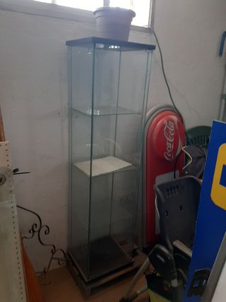 Vitrina expositora cristal y metal