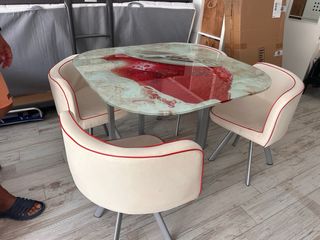 Juego Mesa Redonda con 4 Sillas