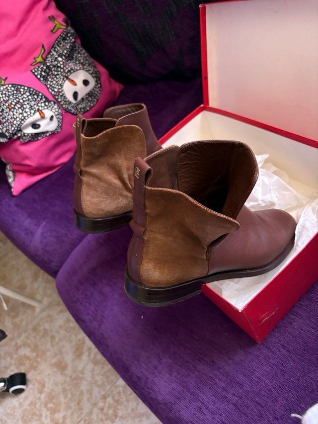 Botas Carolina Herrera Marrón