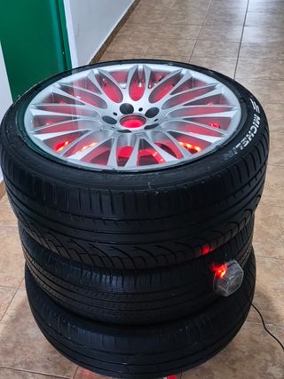Mesa Llanta BMW con Cristal y Luces LED