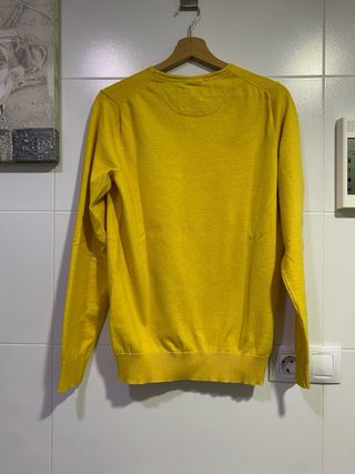 Jersey Stradivarius cuello pico amarillo hombre
