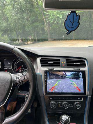 VOLKSWAGEN GOLF VII